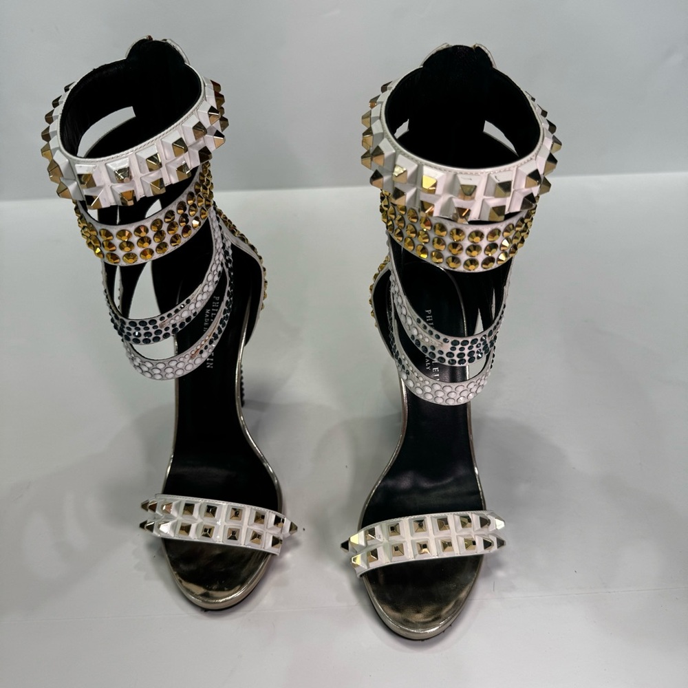 Philipp Plien White sandal with studs and Swarovski